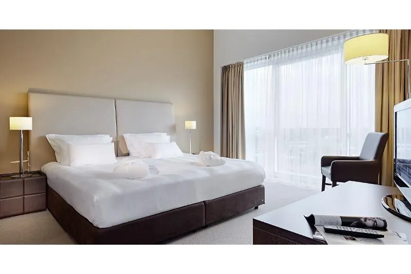 Lindner Hotel Antwerp, Part Of Jdv By Hyatt 4*, Amberes Bélgica